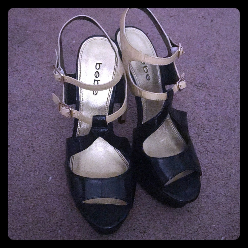 Bebe Black and Tan heels